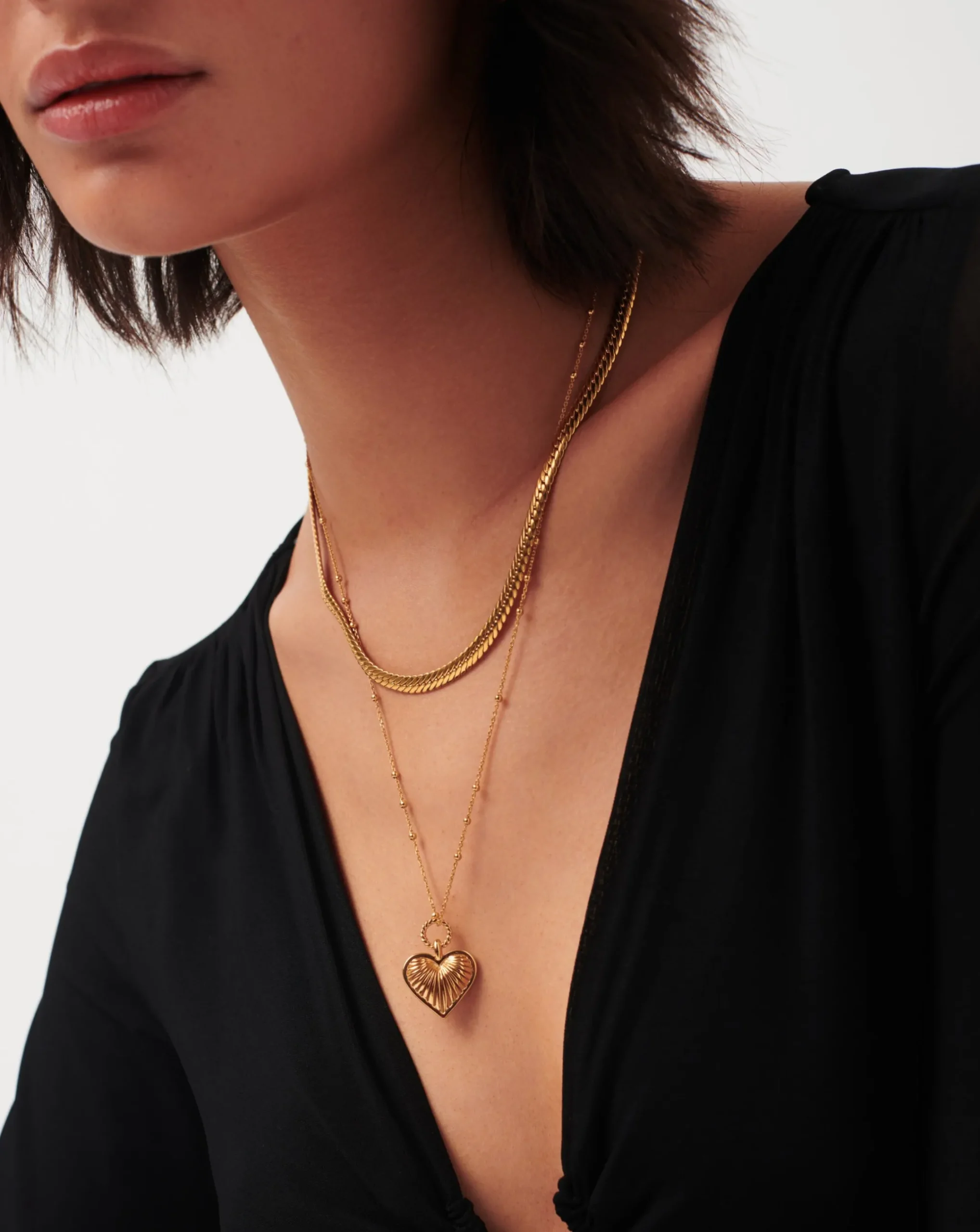 Camail Chain Necklace