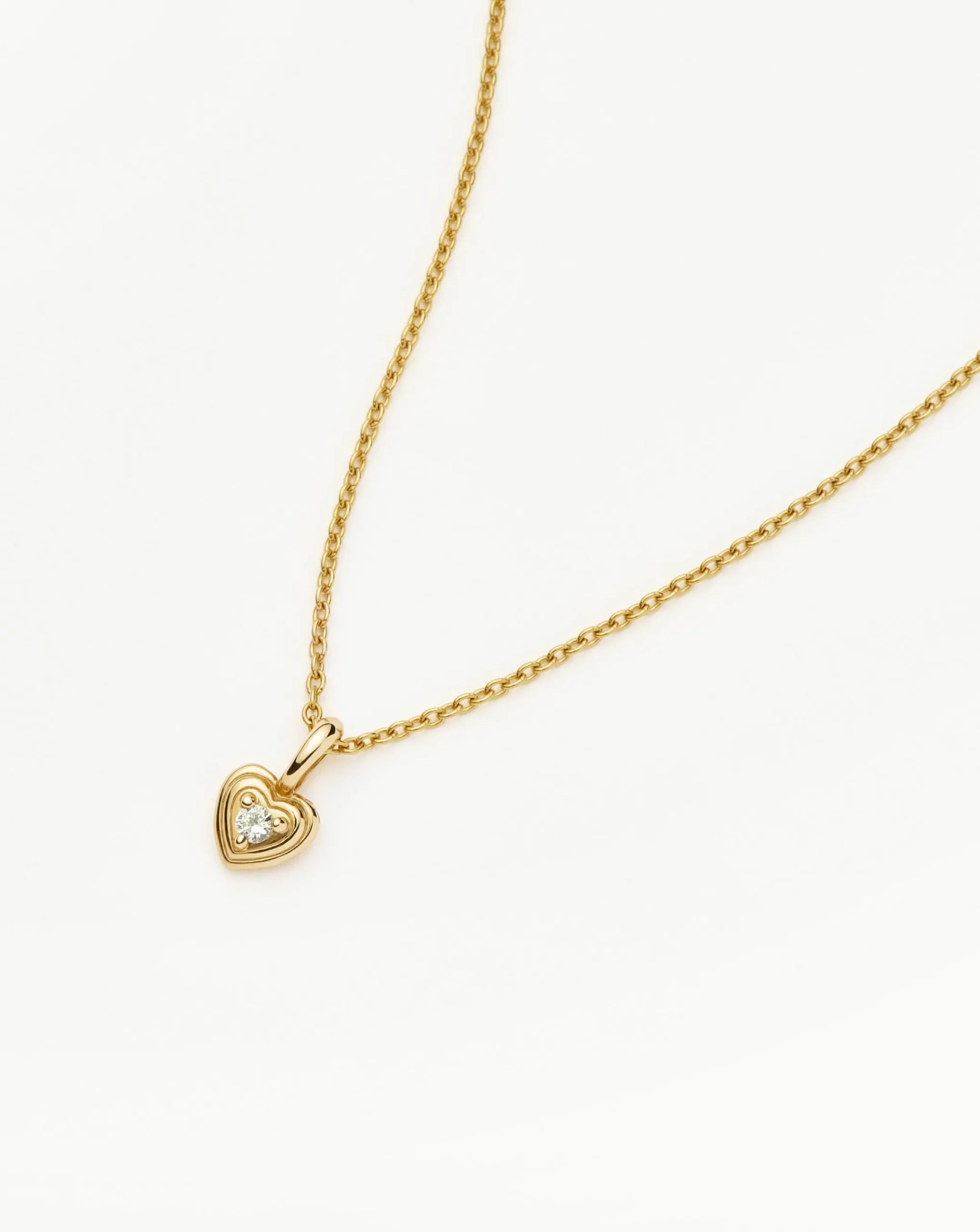 Fine Diamond Heart Mini Pendant Necklace