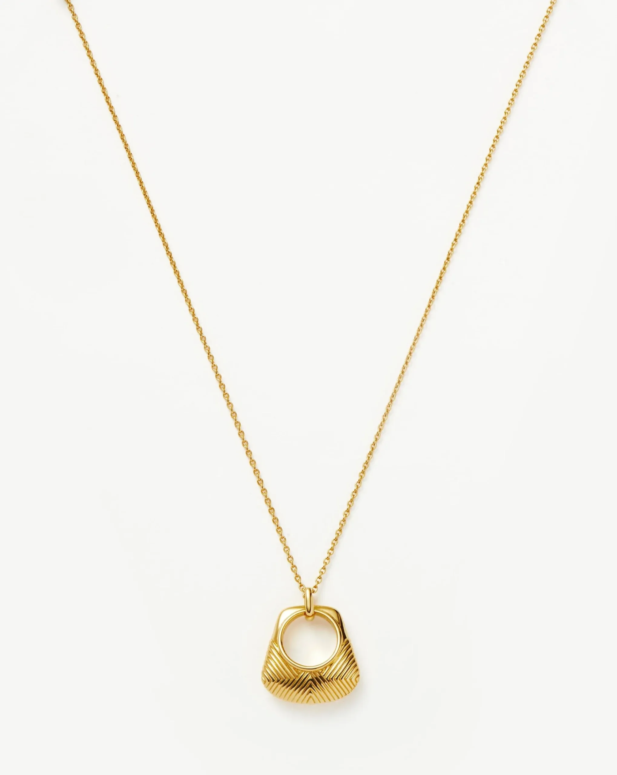 Hera Ridge Pendant Necklace