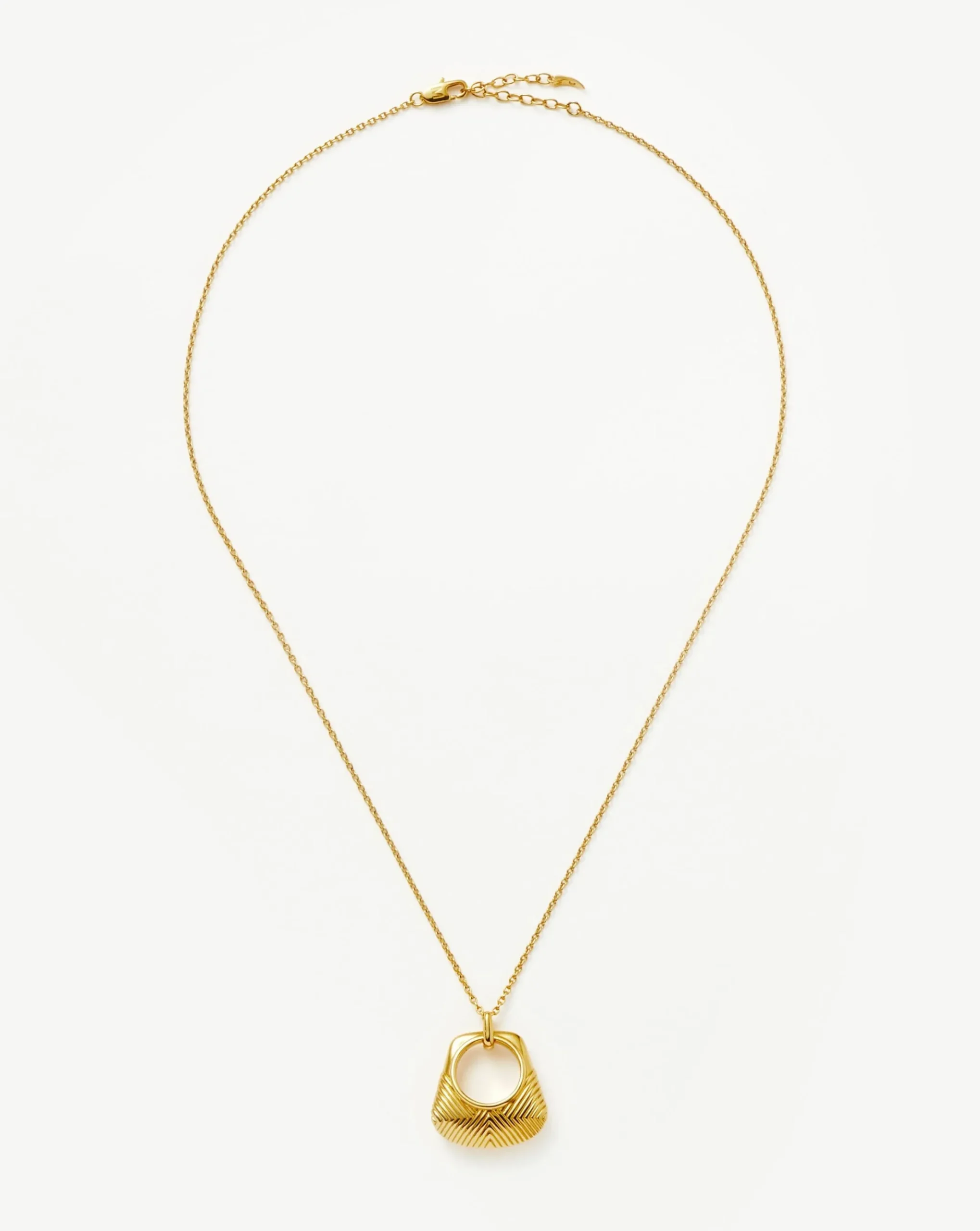 Hera Ridge Pendant Necklace