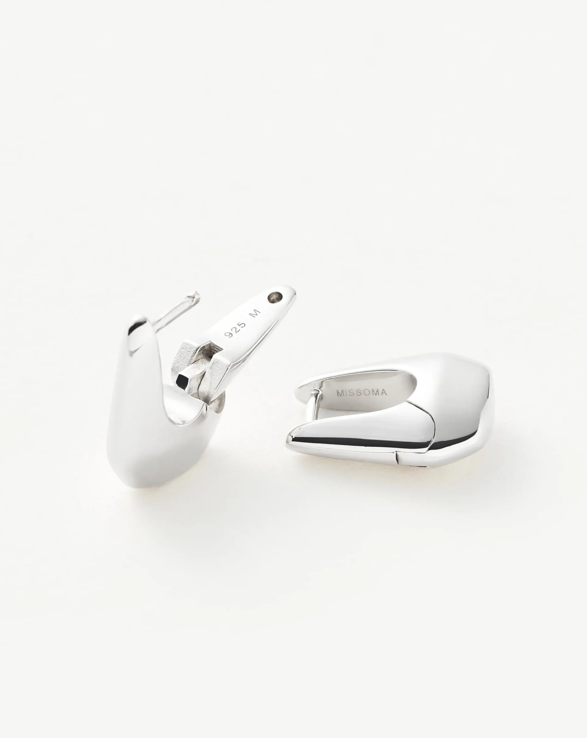 Lucy Williams Arco Small Hoop Earrings
