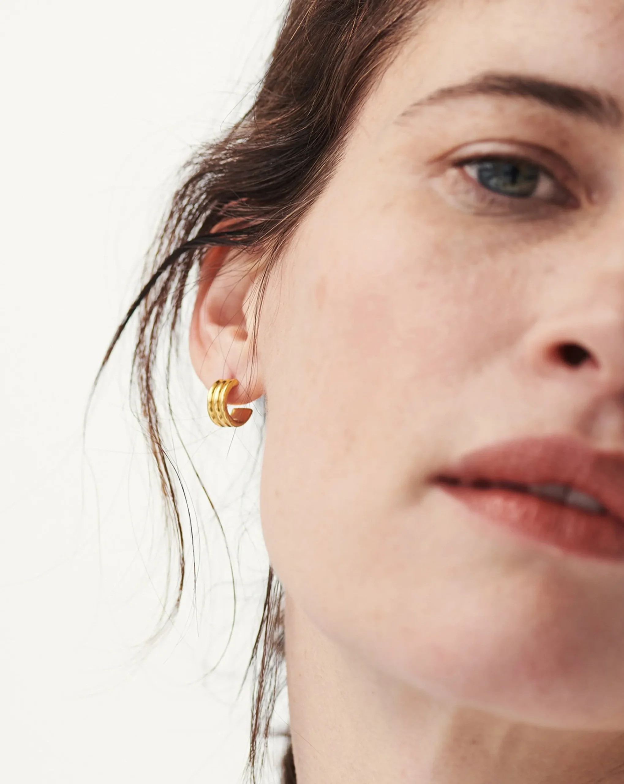 Mini Ancien Hoop Earrings