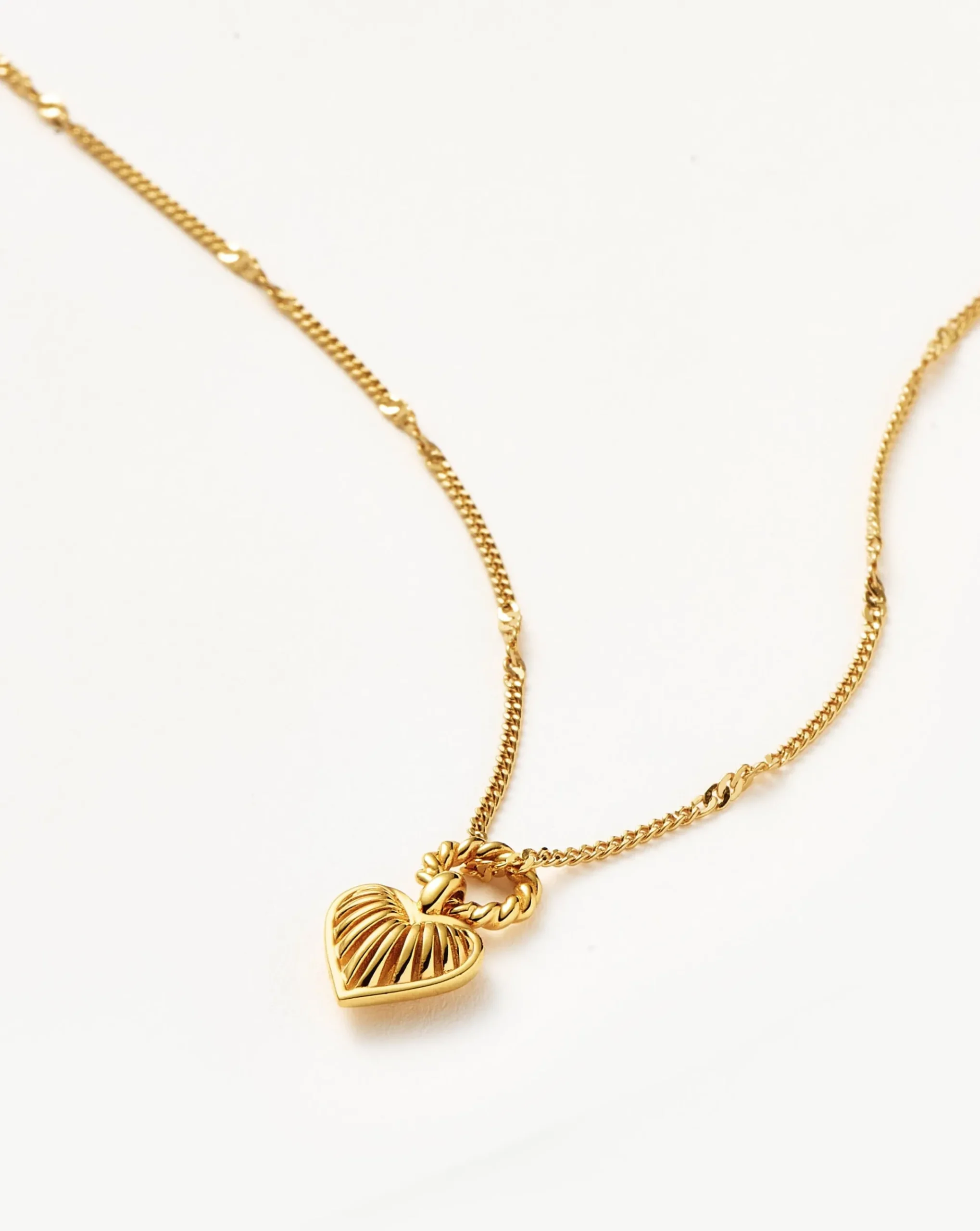 Mini Ridge Heart Charm Pendant Necklace