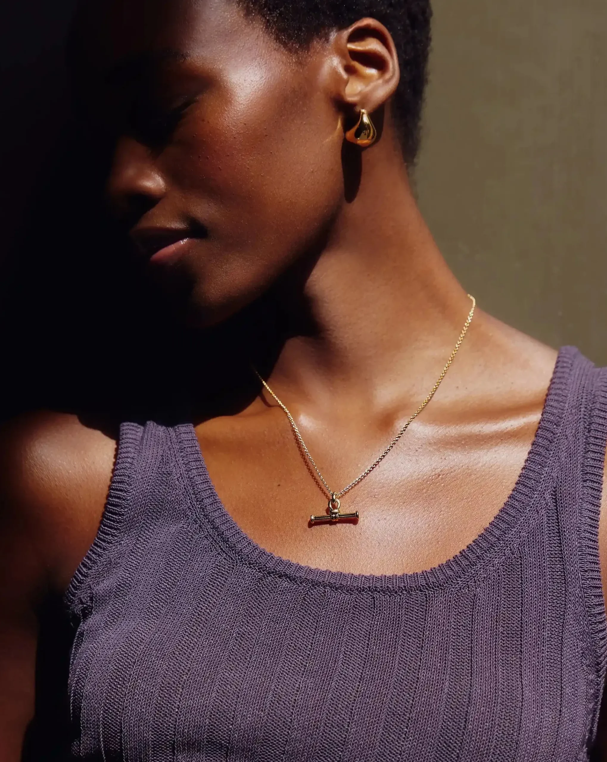 Ridge T-Bar Chain Necklace
