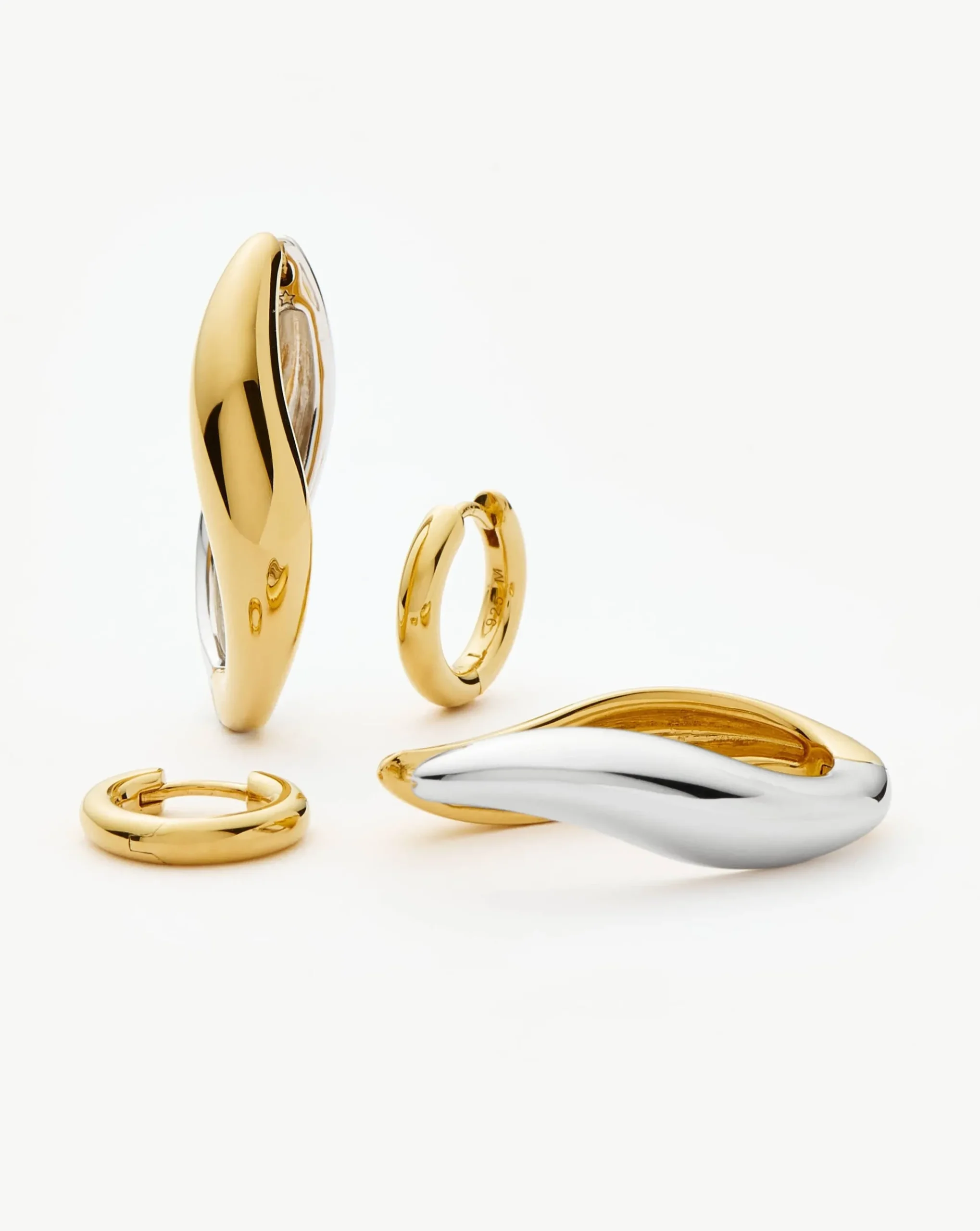Savi Signature Hoop Set