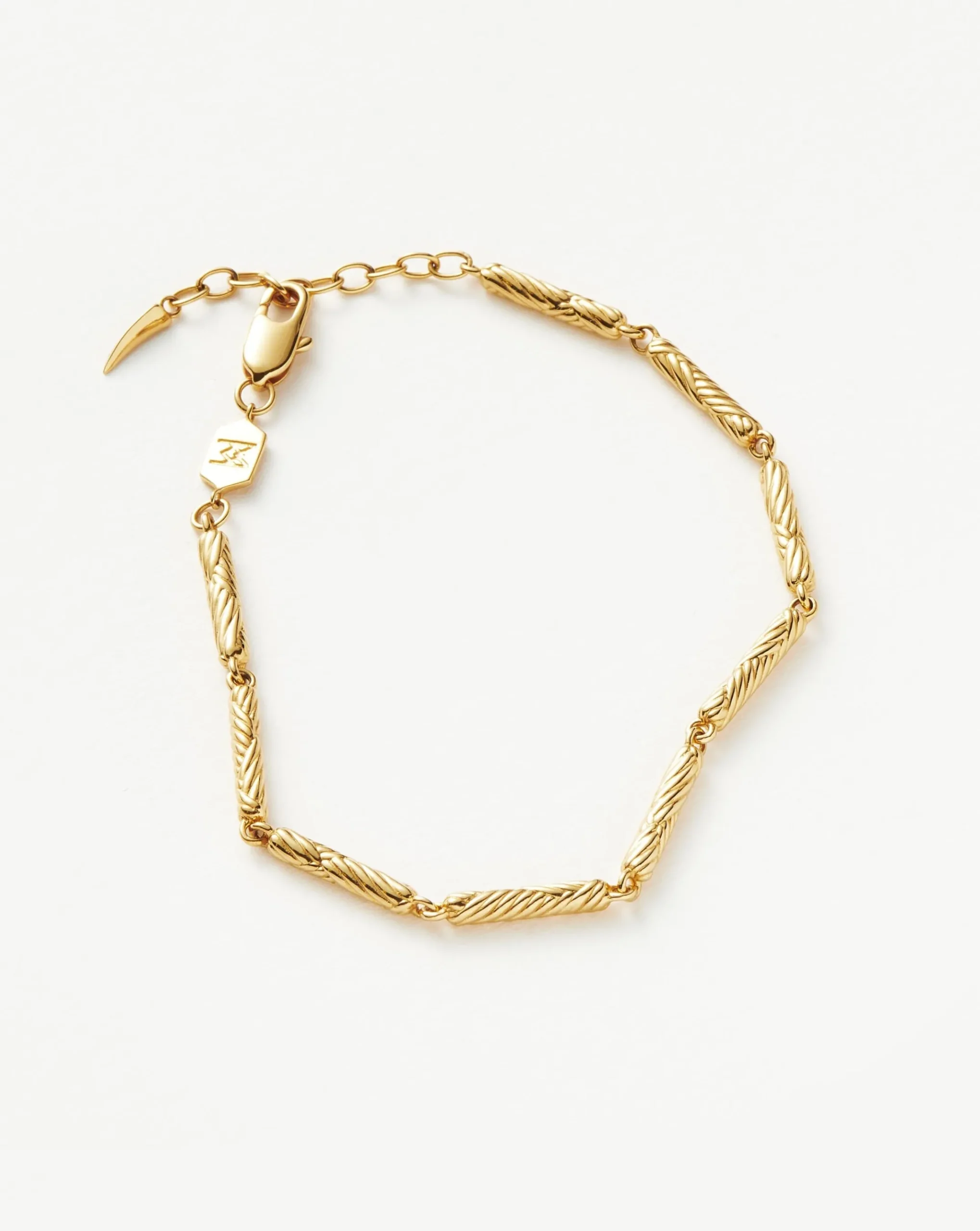 Wavy Ridge Chain Bracelet